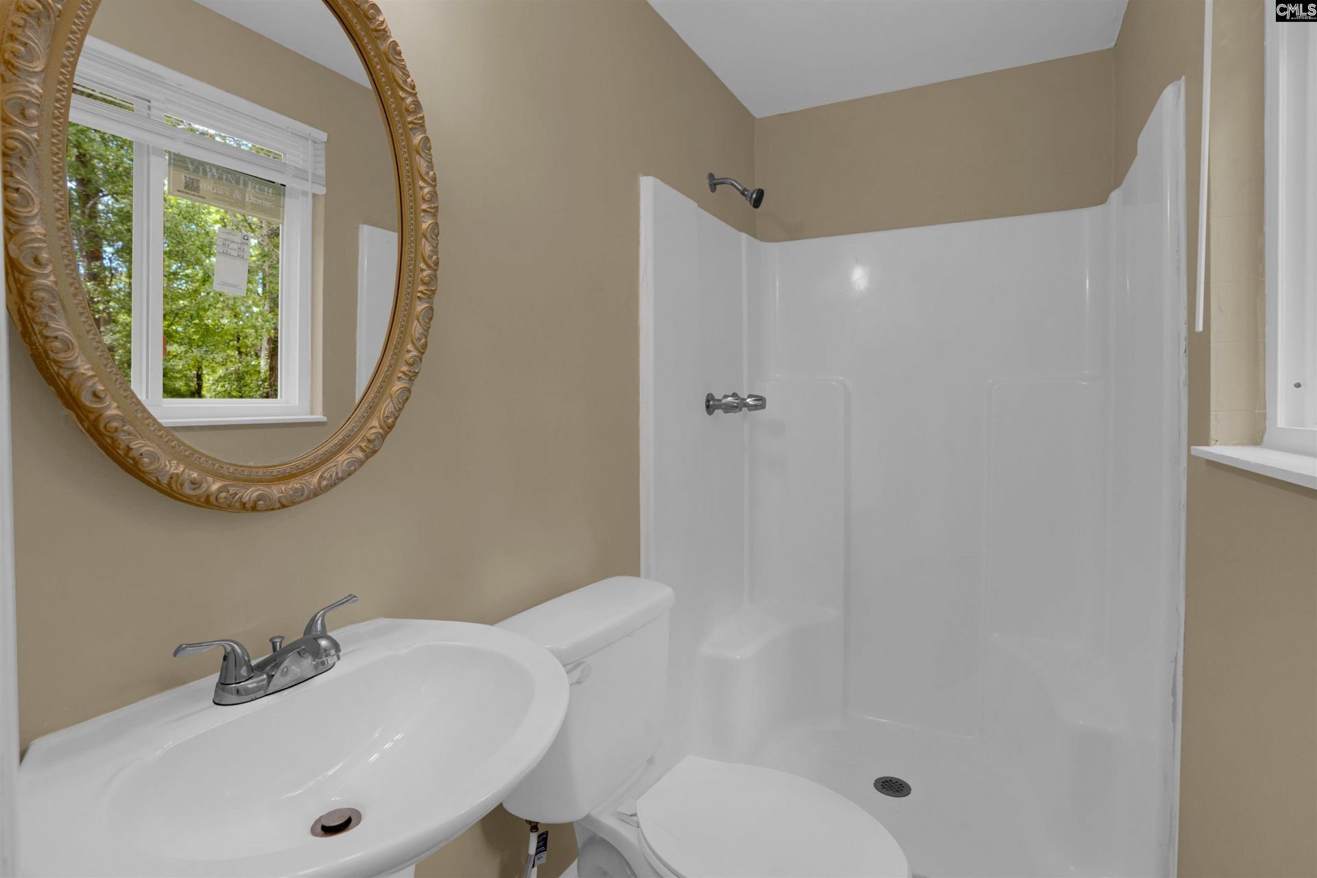 249 Wychwood Road  Photo 17