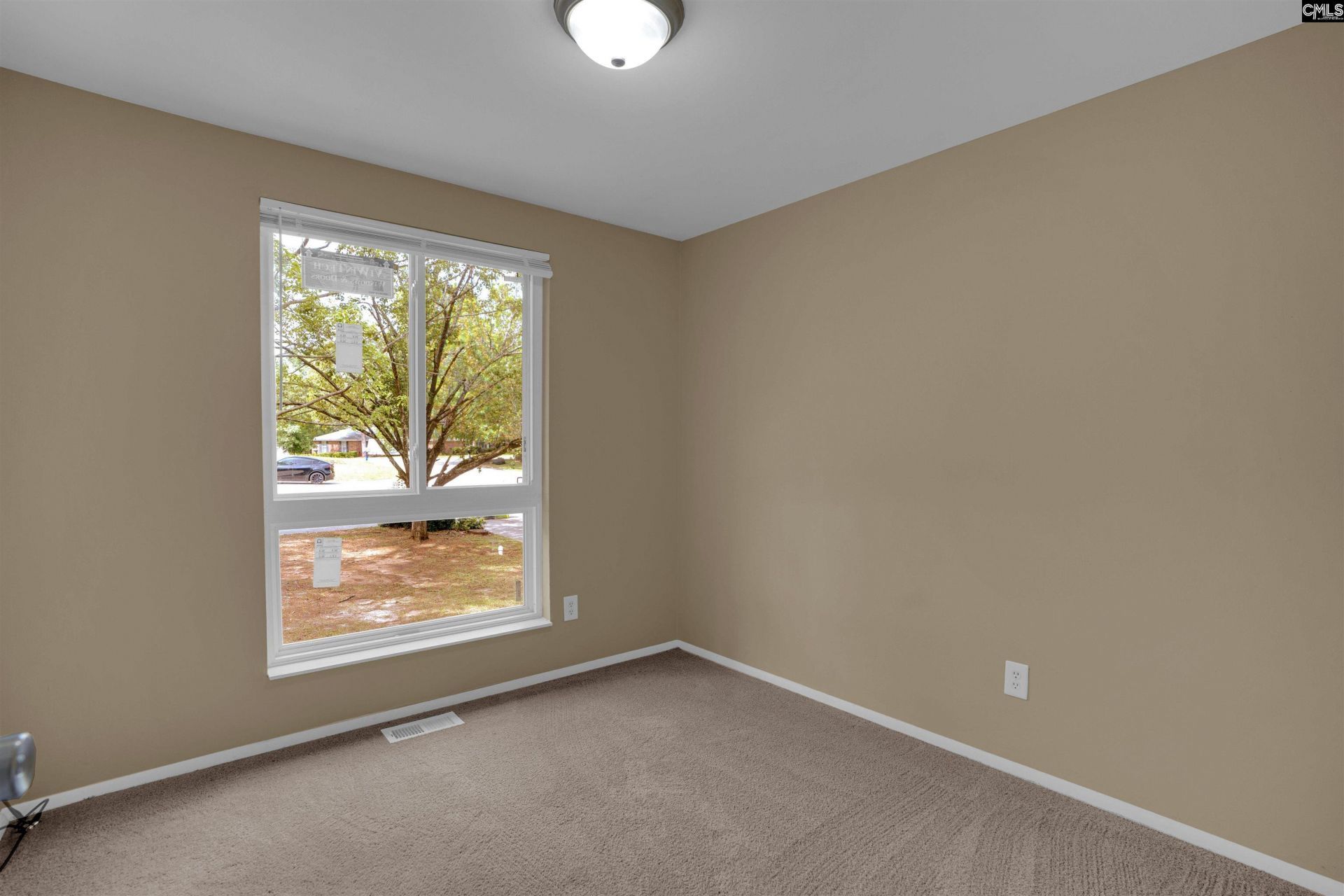 249 Wychwood Road  Photo 18