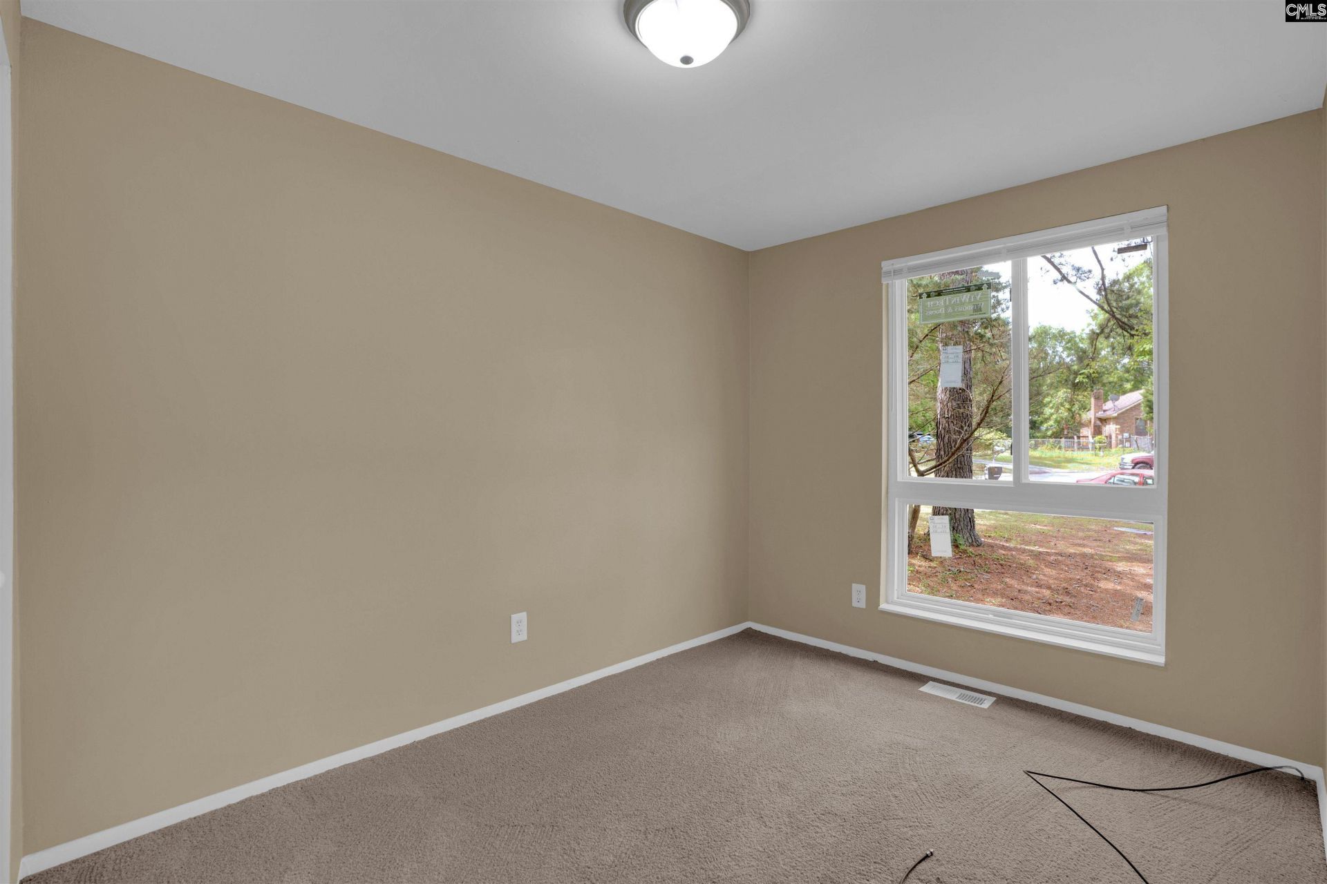 249 Wychwood Road  Photo 21
