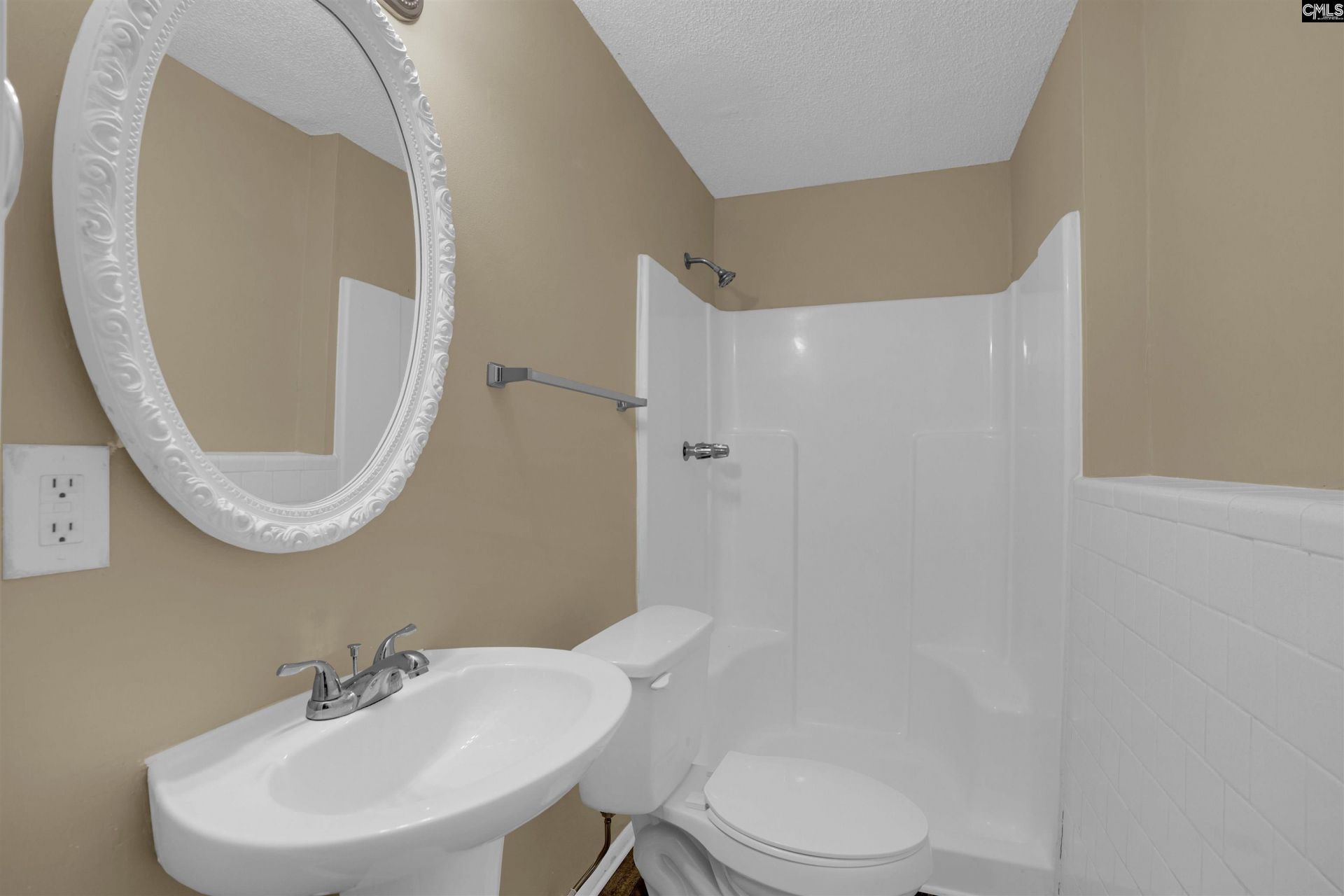 249 Wychwood Road  Photo 29