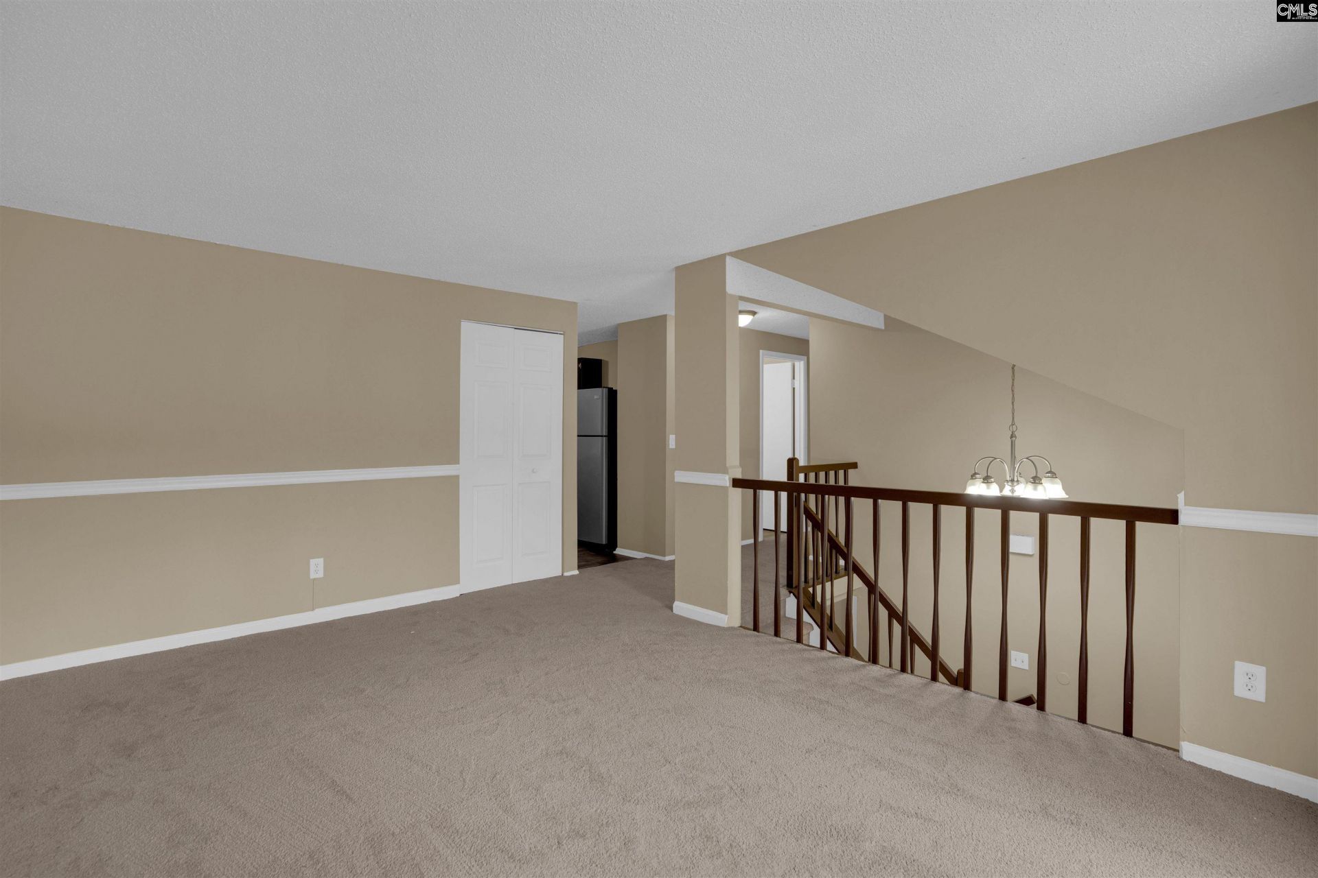 249 Wychwood Road  Photo 5