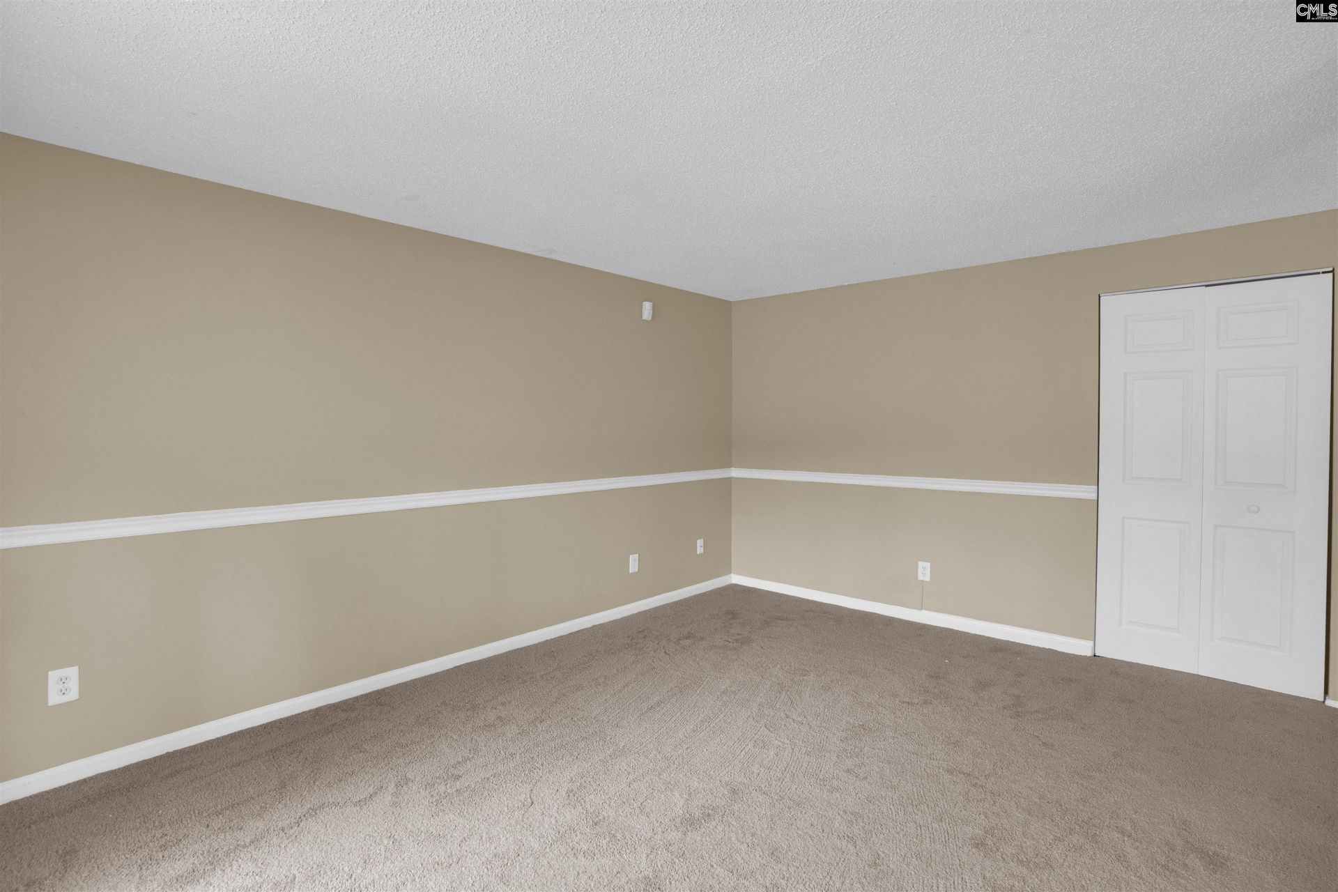 249 Wychwood Road  Photo 6