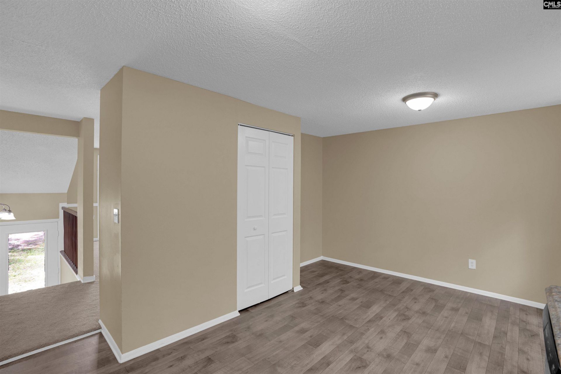 249 Wychwood Road  Photo 8