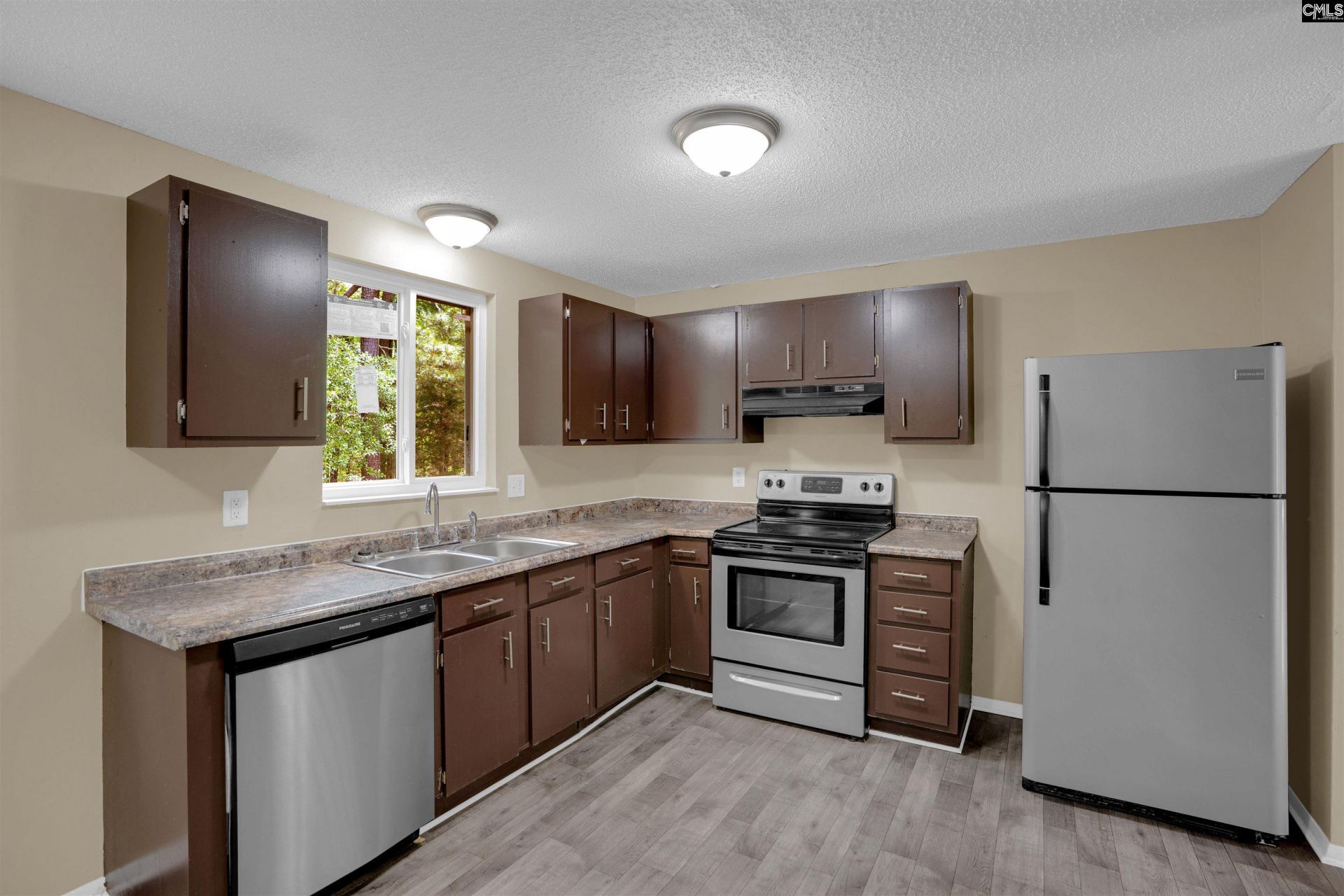 249 Wychwood Road  Photo 9