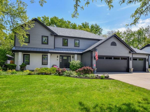 35 AMERICANA Court , Roselle, IL 60172