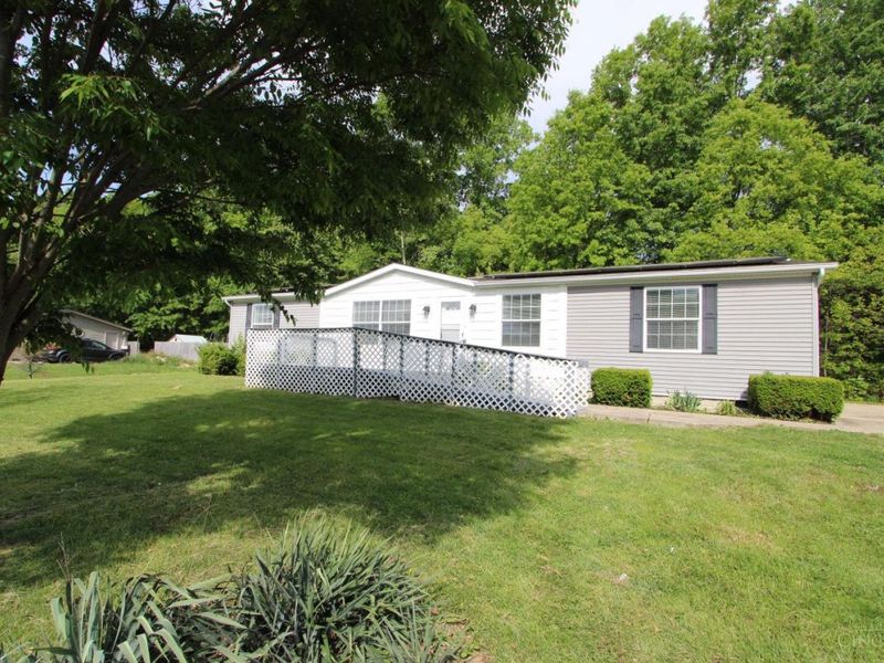 4223 E Fork Hills Drive, Williamsburg Twp, OH 45103 Photo 2