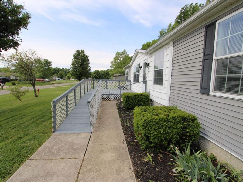 4223 E Fork Hills Drive, Williamsburg Twp, OH 45103 Photo 4