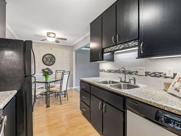 4380 Brookside Court, Unit 116, Edina, MN 55436