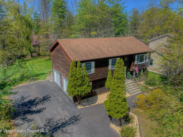 16 Appalachian Drive, Athens, NY 12015