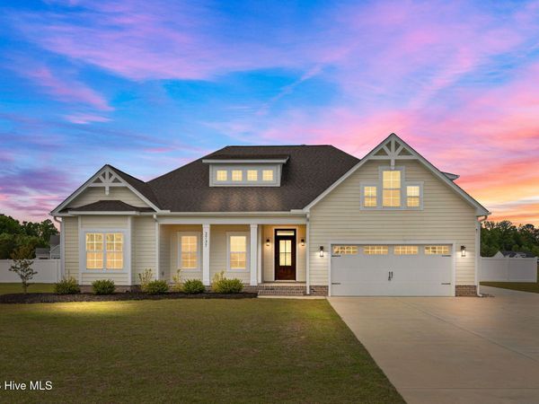2737 Windflower Lane, Grimesland, NC 27837