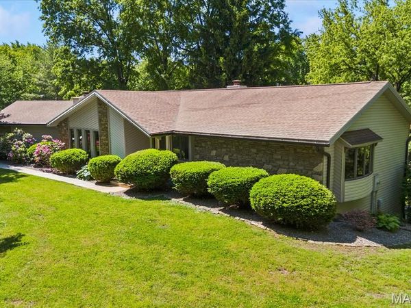 1817 Lebanon Avenue, Belleville, IL 62221
