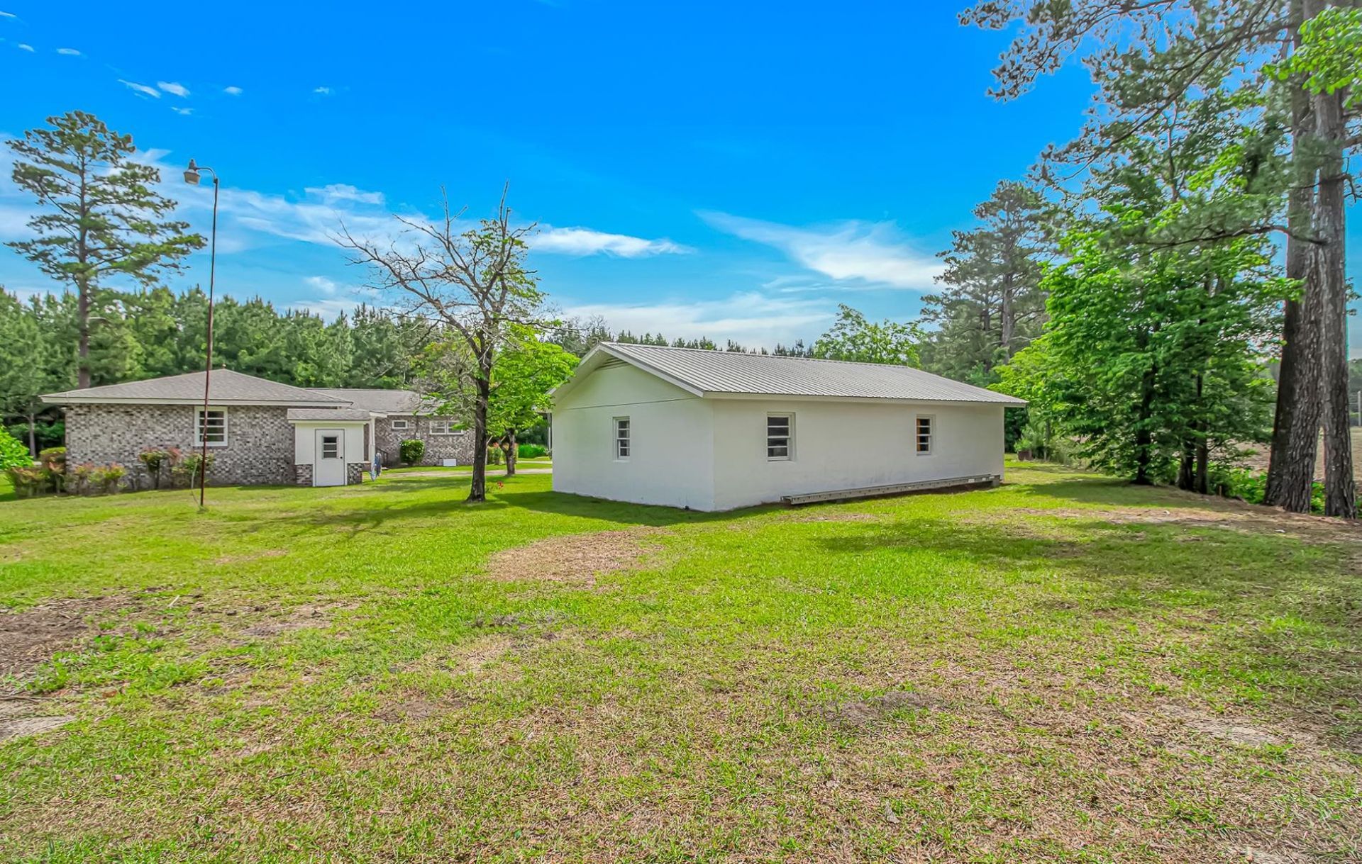9051 Highway 917 Photo 30