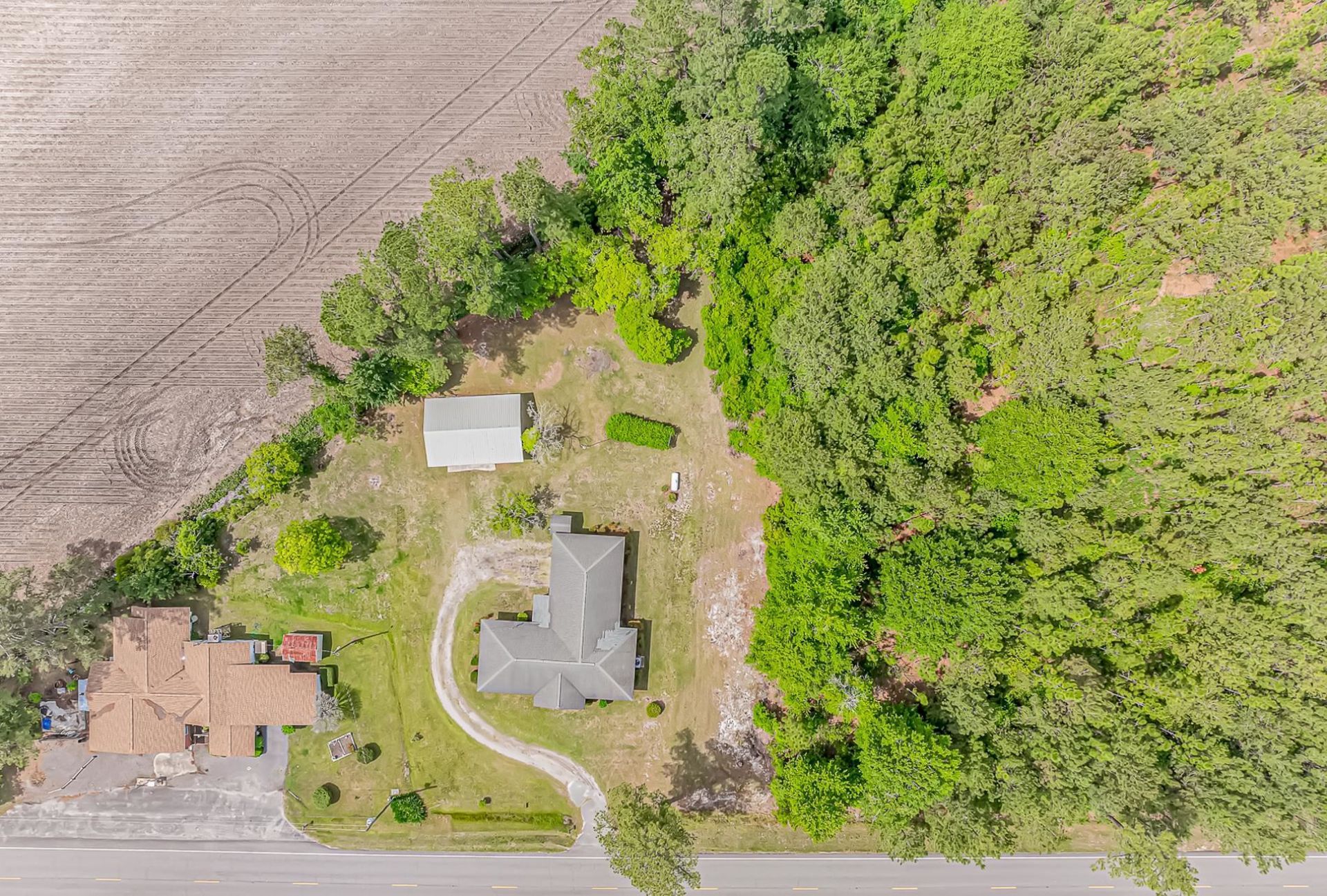 9051 Highway 917 Photo 36