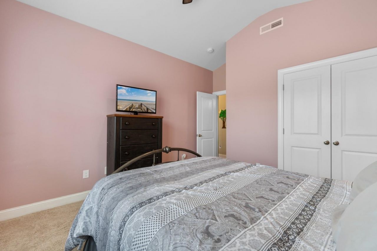 762 Callant Dr.  Photo 23