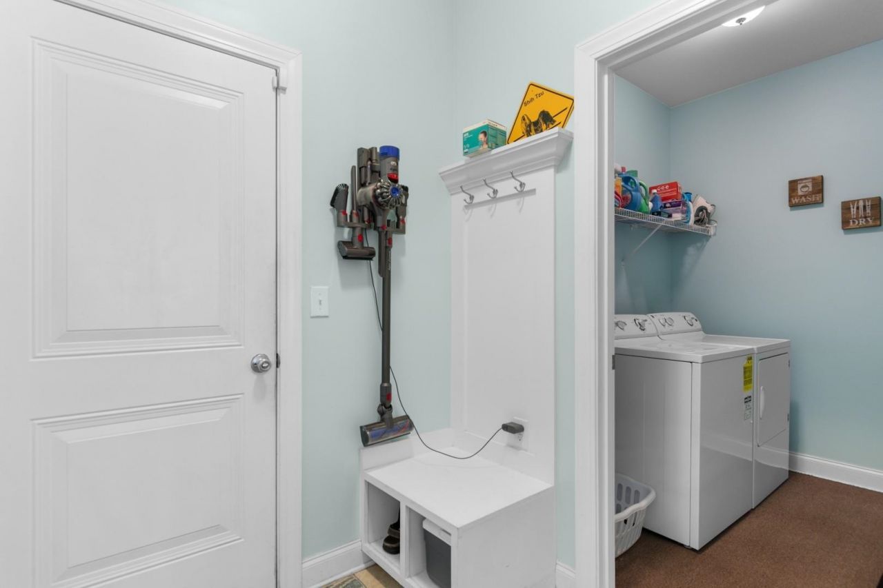 762 Callant Dr.  Photo 27