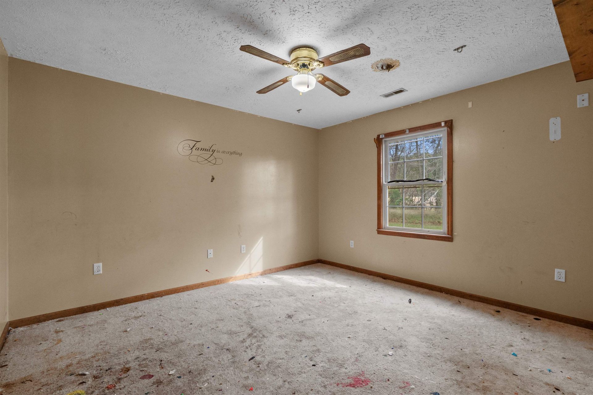 1750 Register Dr Photo 23