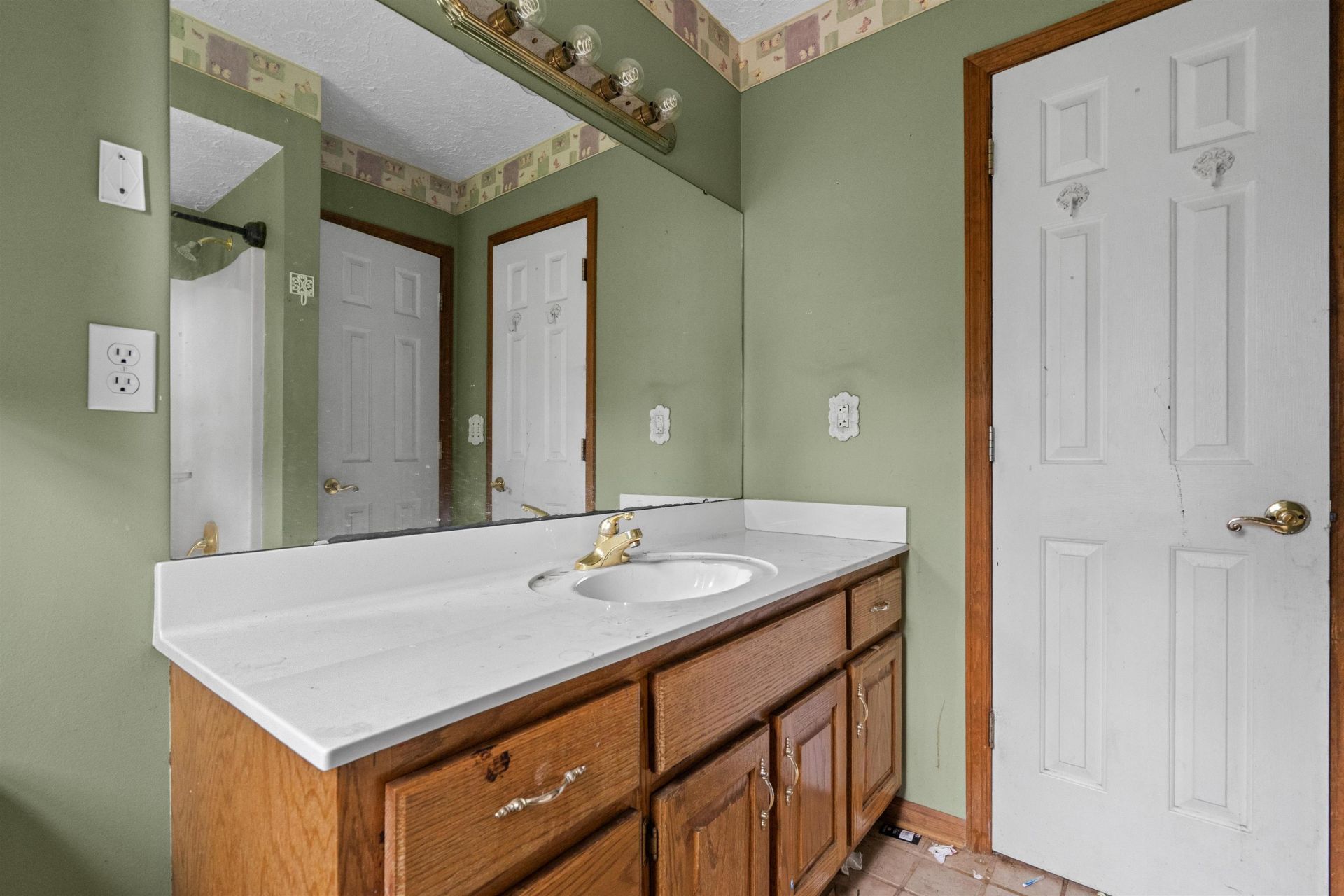 1750 Register Dr Photo 25
