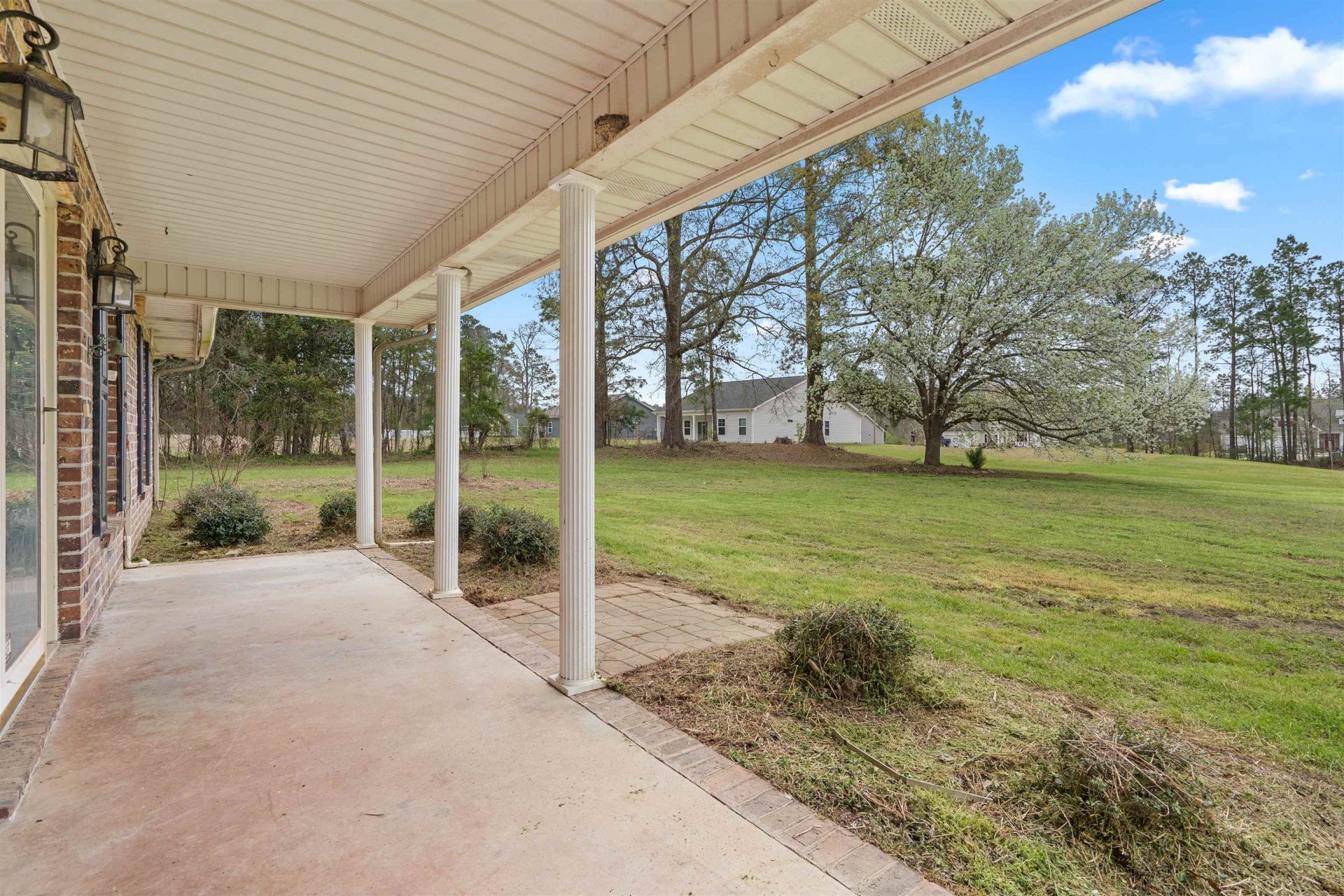 1750 Register Dr Photo 3