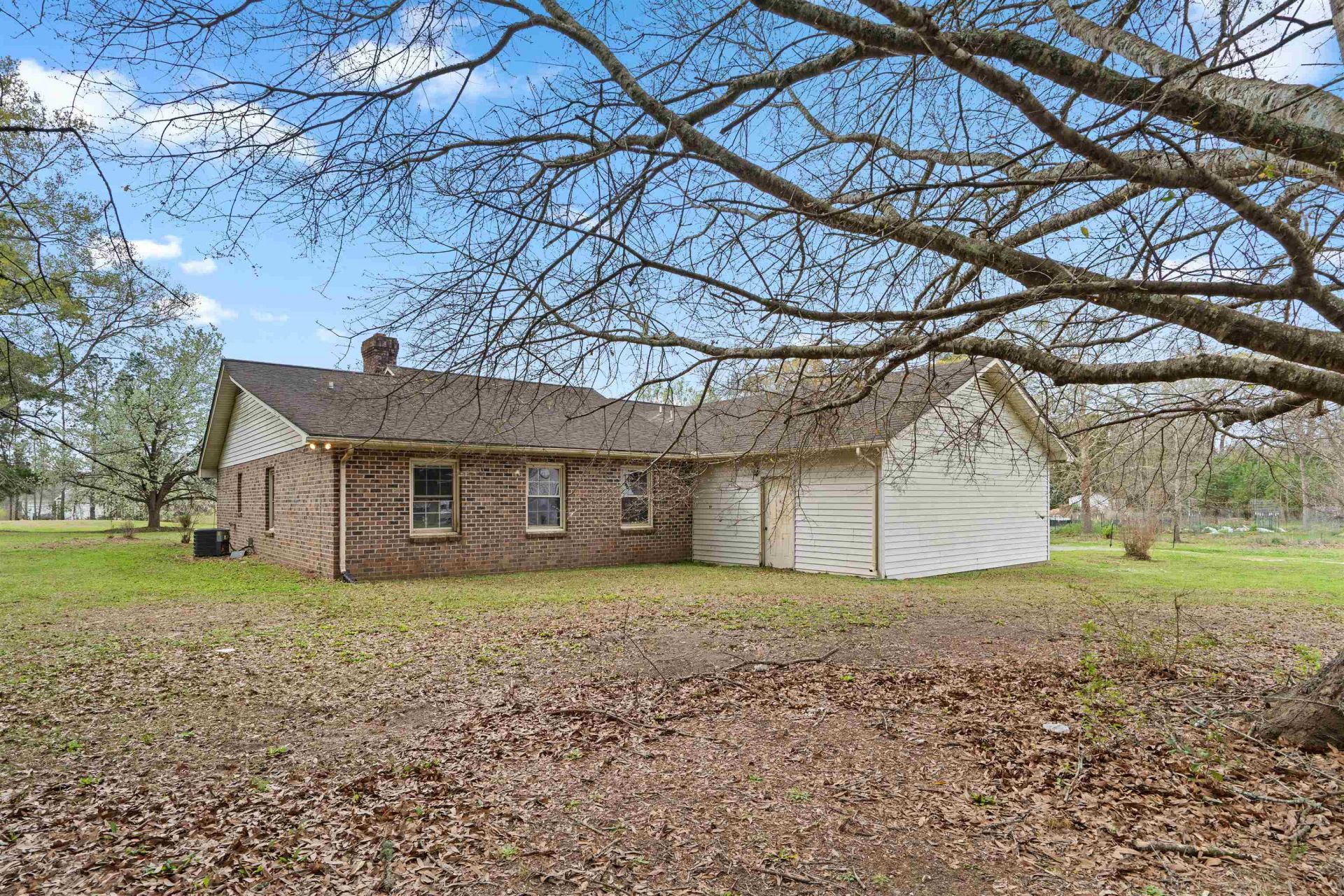1750 Register Dr Photo 30