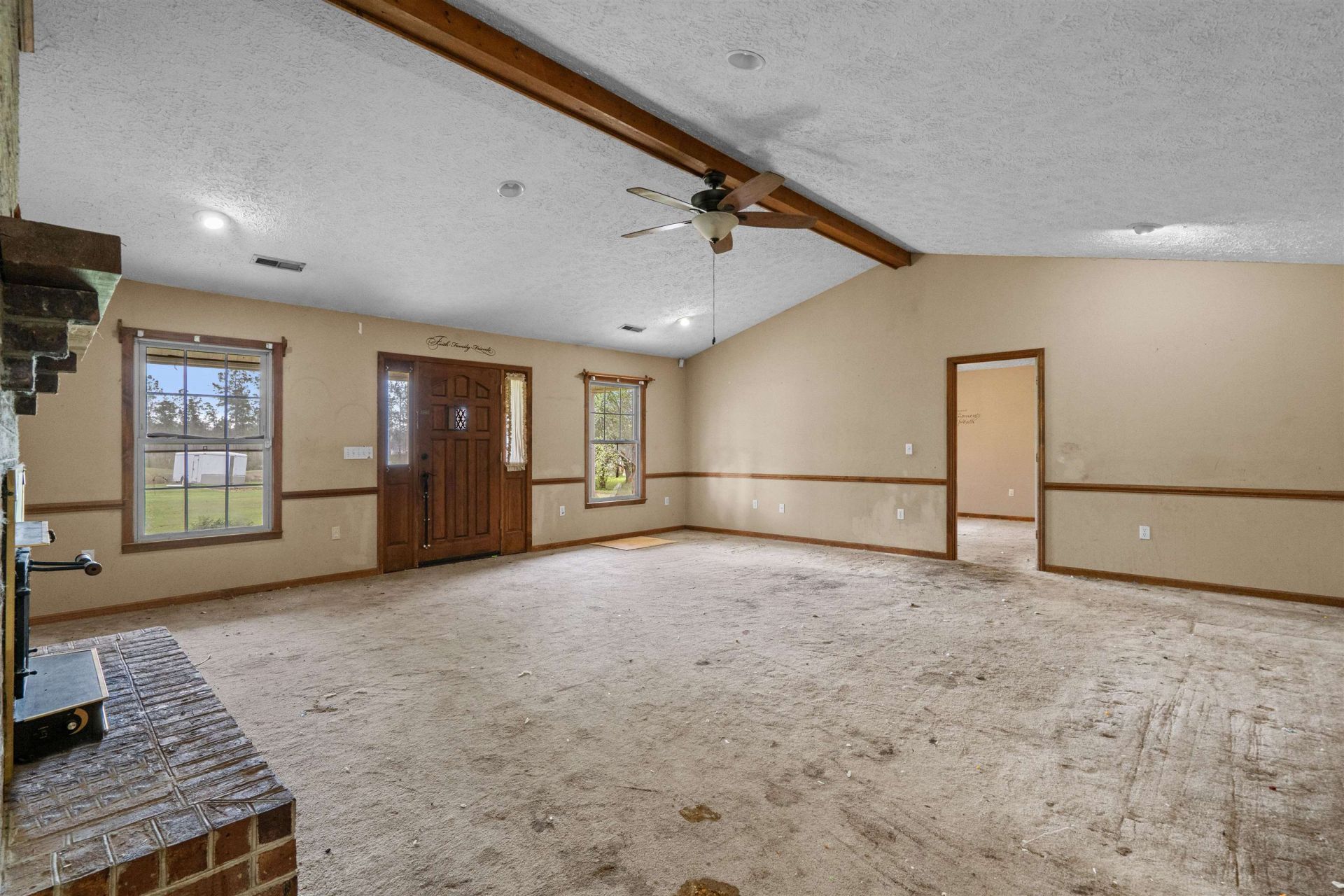 1750 Register Dr Photo 6