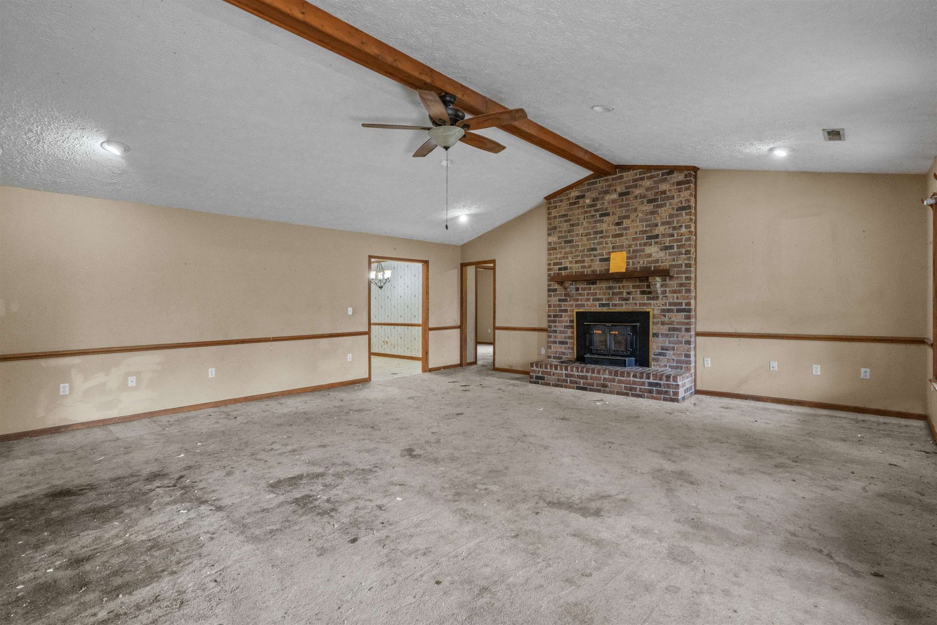 1750 Register Dr Photo 8