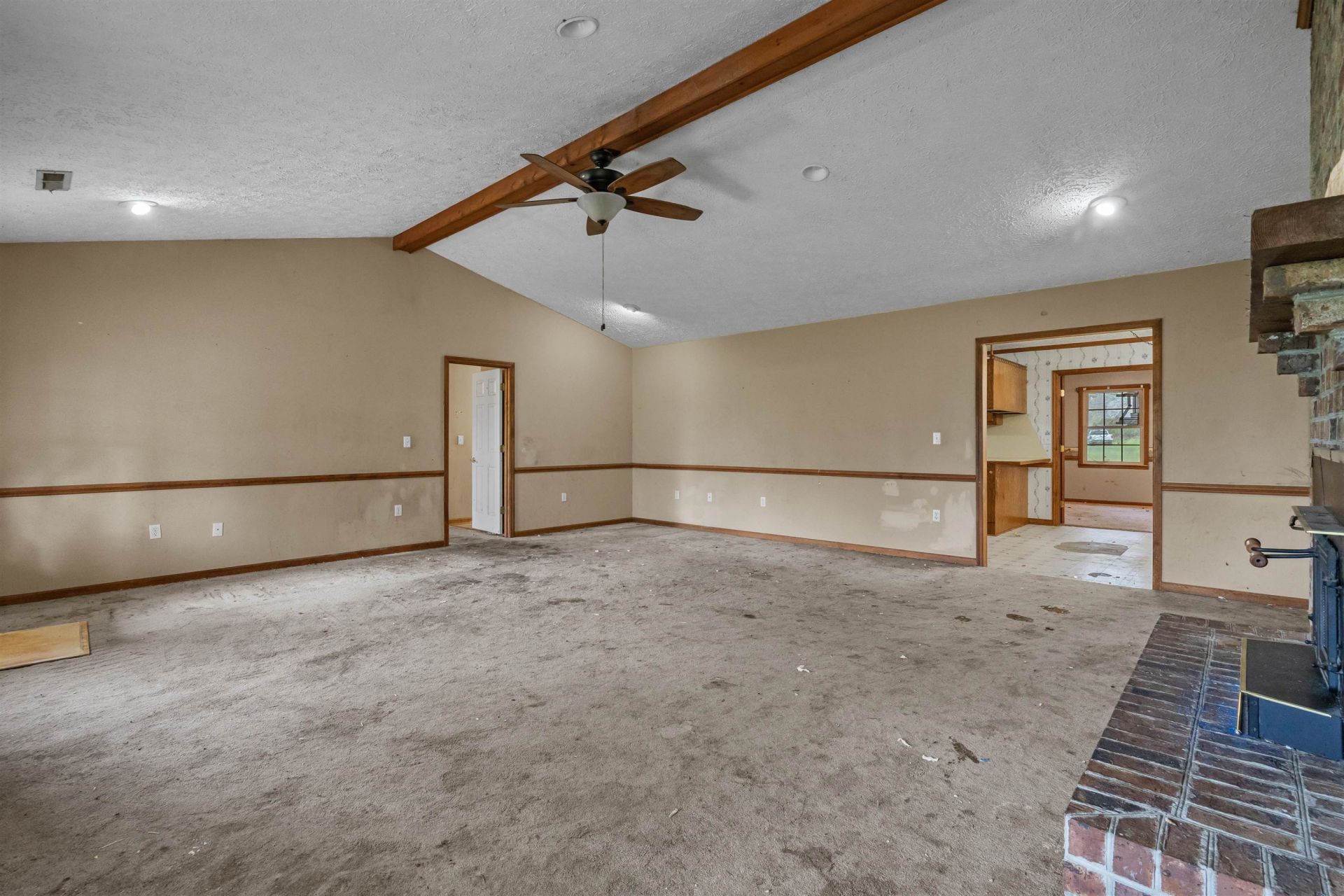 1750 Register Dr Photo 9