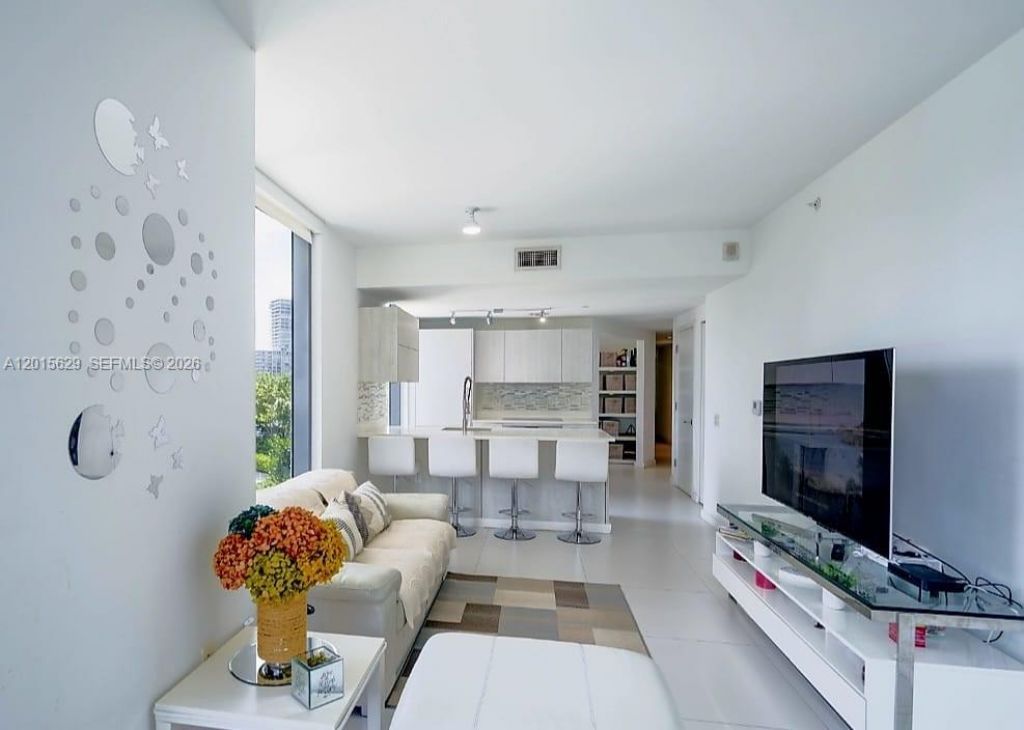 501 NE 31st St , Unit 608, Miami, FL 33137 Photo