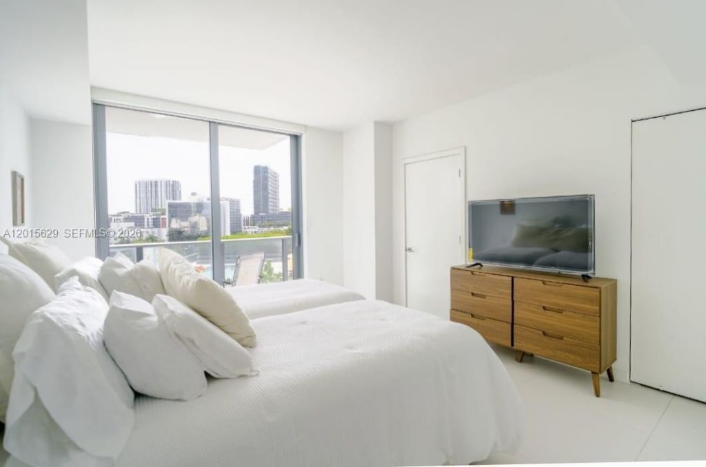501 NE 31st St , Unit 608, Miami, FL 33137 Photo
