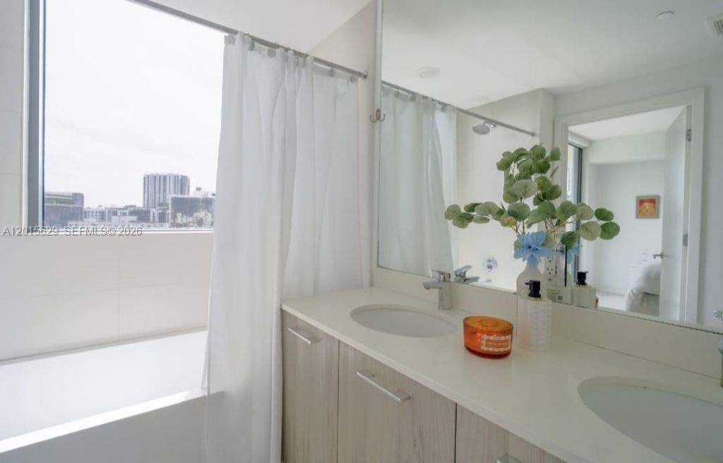 501 NE 31st St , Unit 608, Miami, FL 33137 Photo