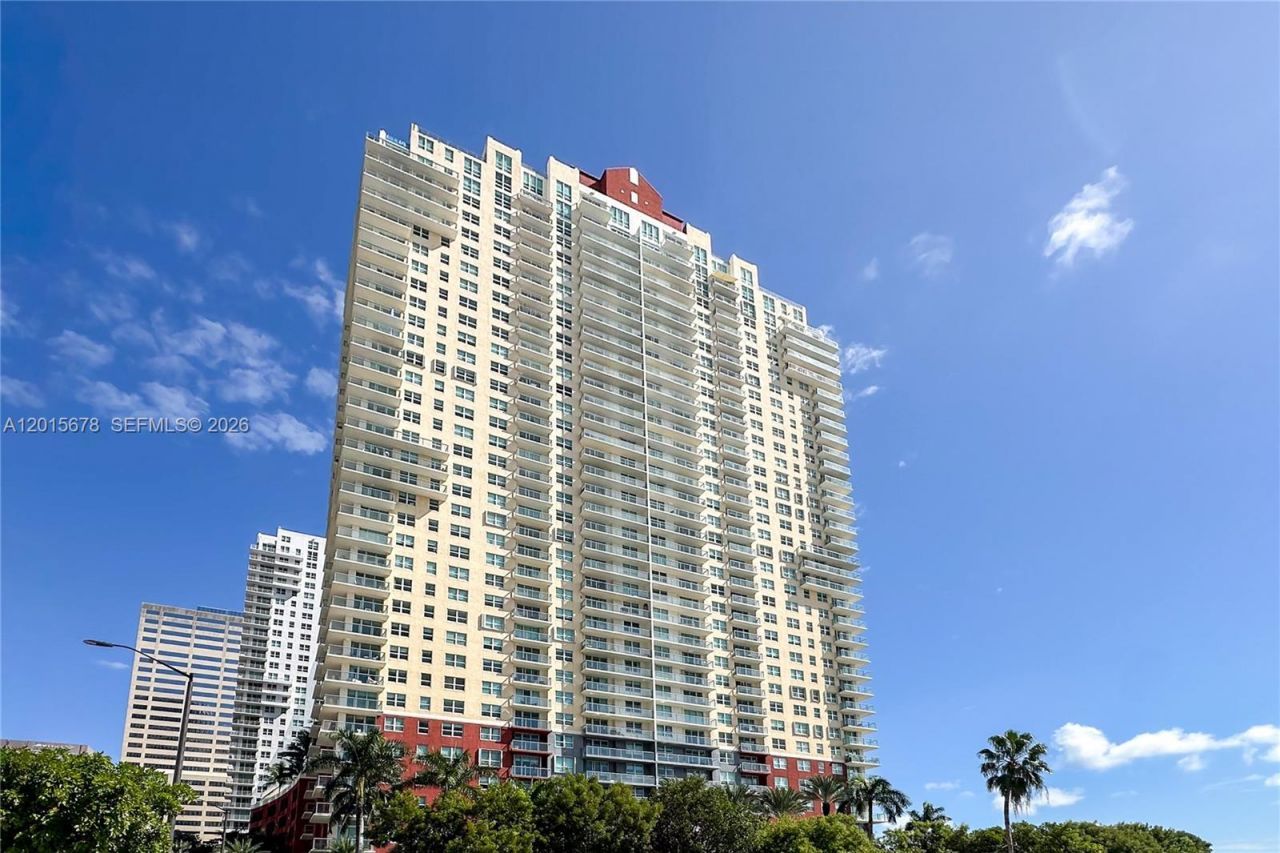 1155 Brickell Bay Dr , Unit 609, Miami, FL 33131 Photo