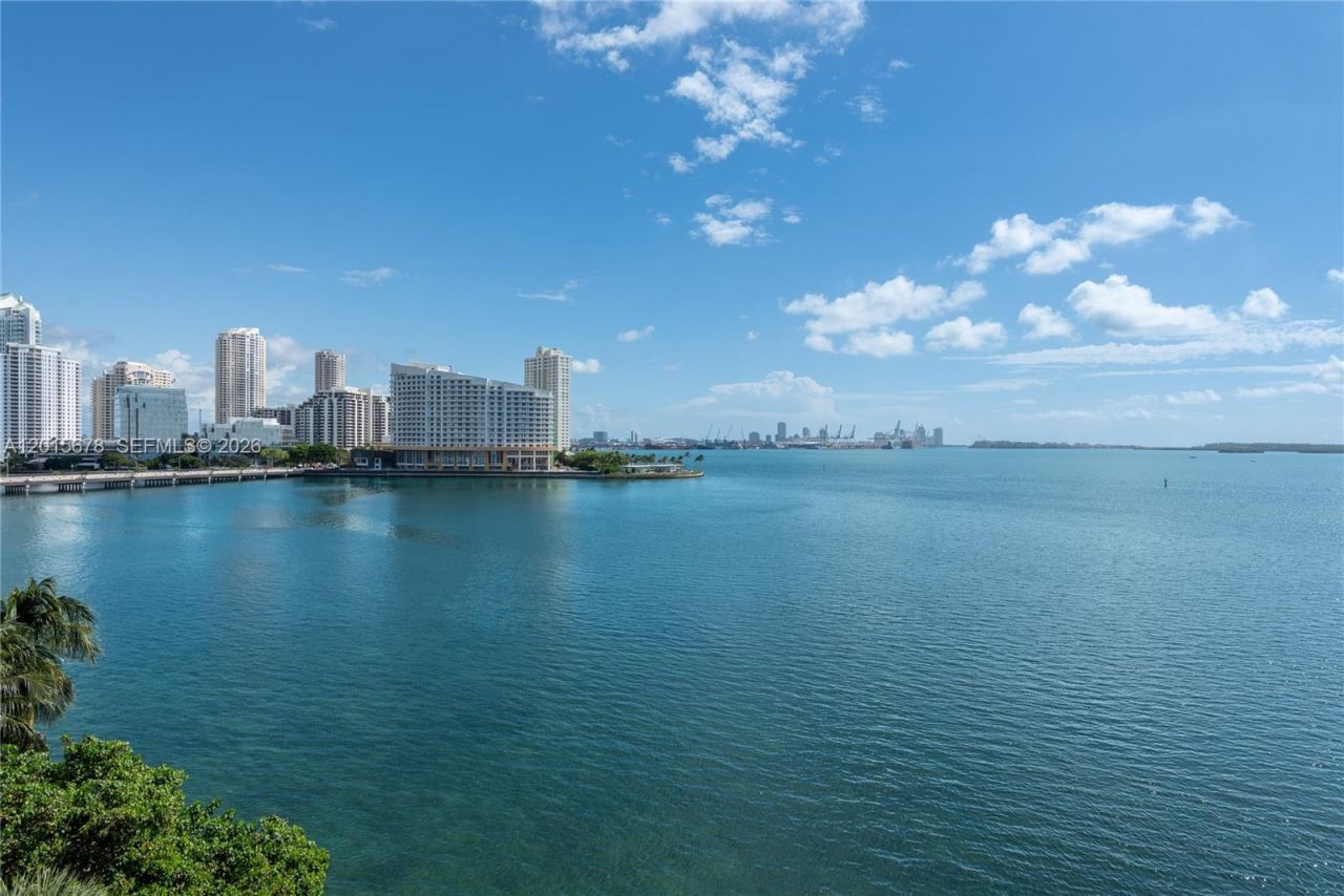 1155 Brickell Bay Dr , Unit 609, Miami, FL 33131 Photo