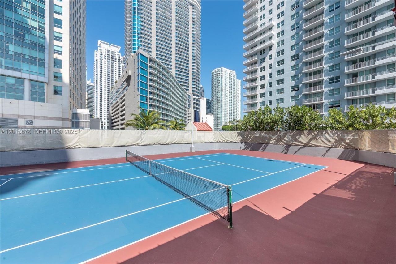 1155 Brickell Bay Dr , Unit 609, Miami, FL 33131 Photo