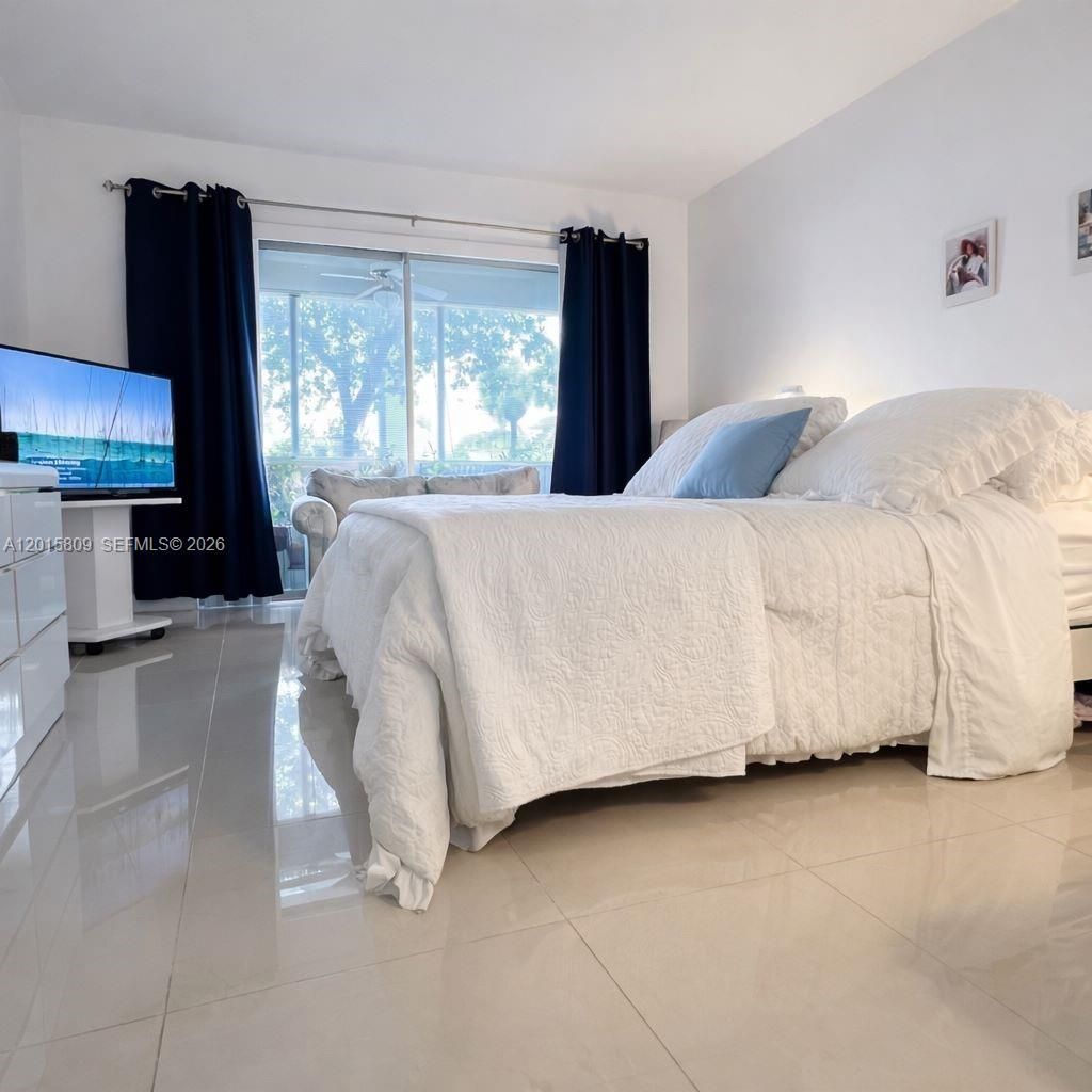 330 SE 2nd St, Unit 101G, Hallandale Beach, FL 33009 Photo