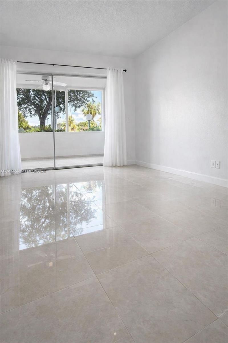 330 SE 2nd St, Unit 101G, Hallandale Beach, FL 33009 Photo