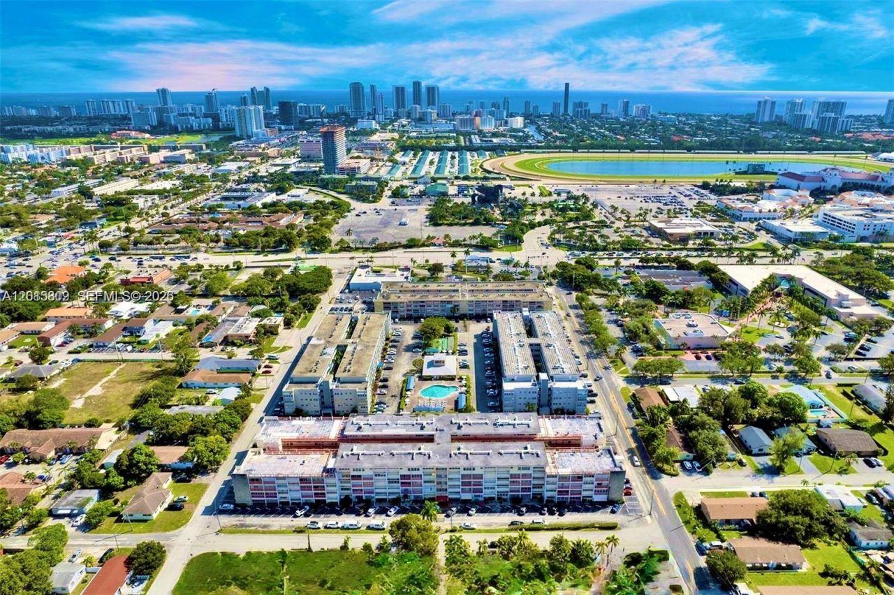 330 SE 2nd St, Unit 101G, Hallandale Beach, FL 33009 Photo