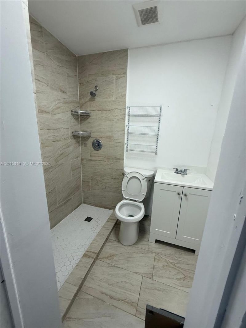 1760 NW 84th St, Miami, FL 33147 Photo