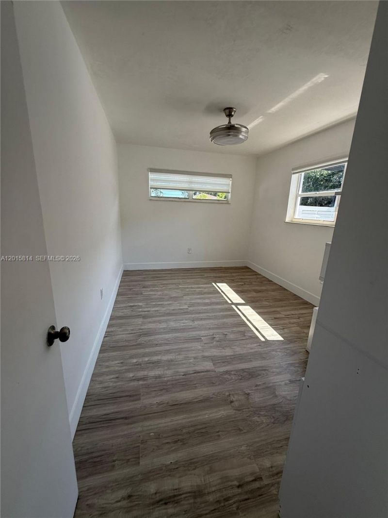 1760 NW 84th St, Miami, FL 33147 Photo