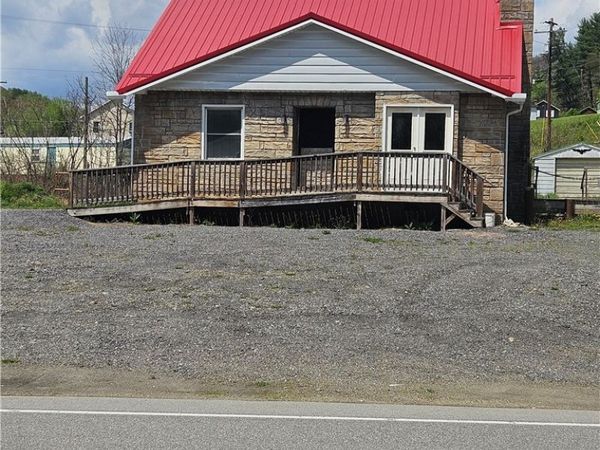 17493 Bennett valley Hwy, Force, PA 15841