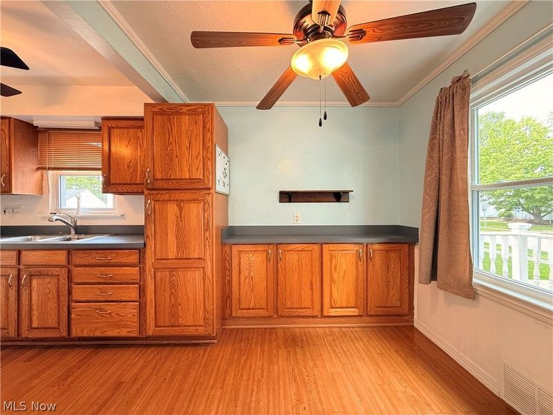 482 E 329th Street, Willowick, OH 44095 Photo 17