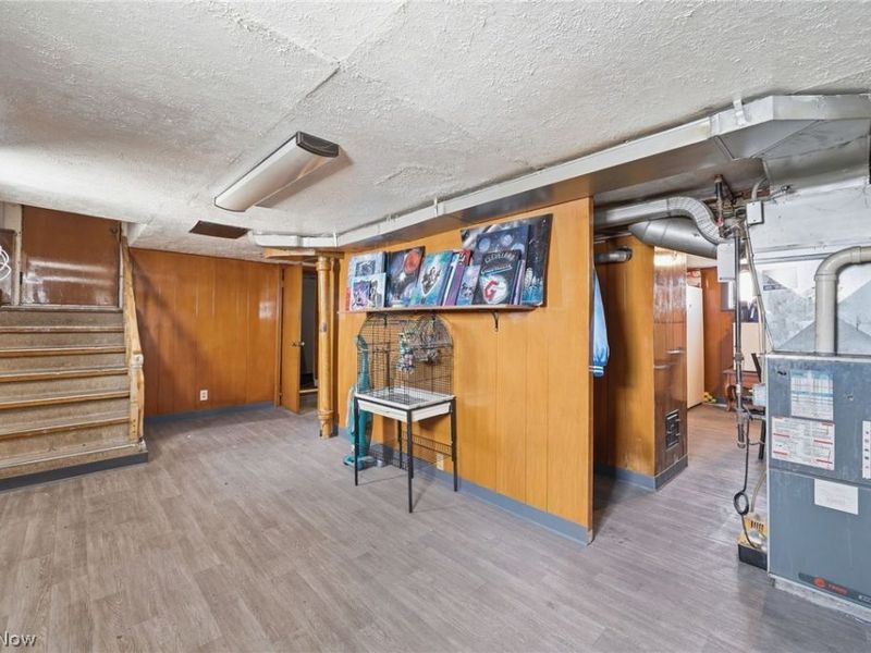 4662 Pearl Road, Cleveland, OH 44109 Photo 17