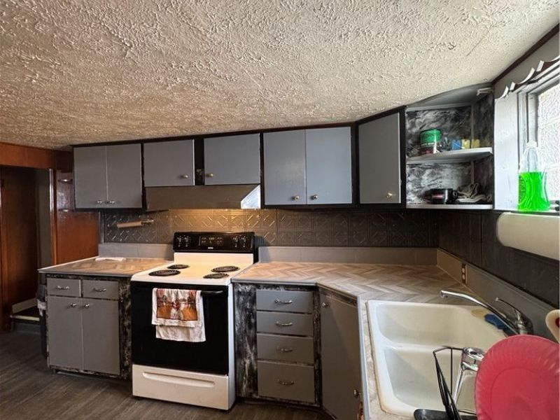 4662 Pearl Road, Cleveland, OH 44109 Photo 17
