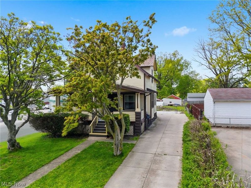 4662 Pearl Road, Cleveland, OH 44109 Photo 4