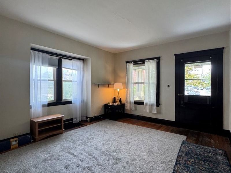 4662 Pearl Road, Cleveland, OH 44109 Photo 5