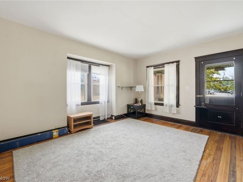 4662 Pearl Road, Cleveland, OH 44109 Photo 6