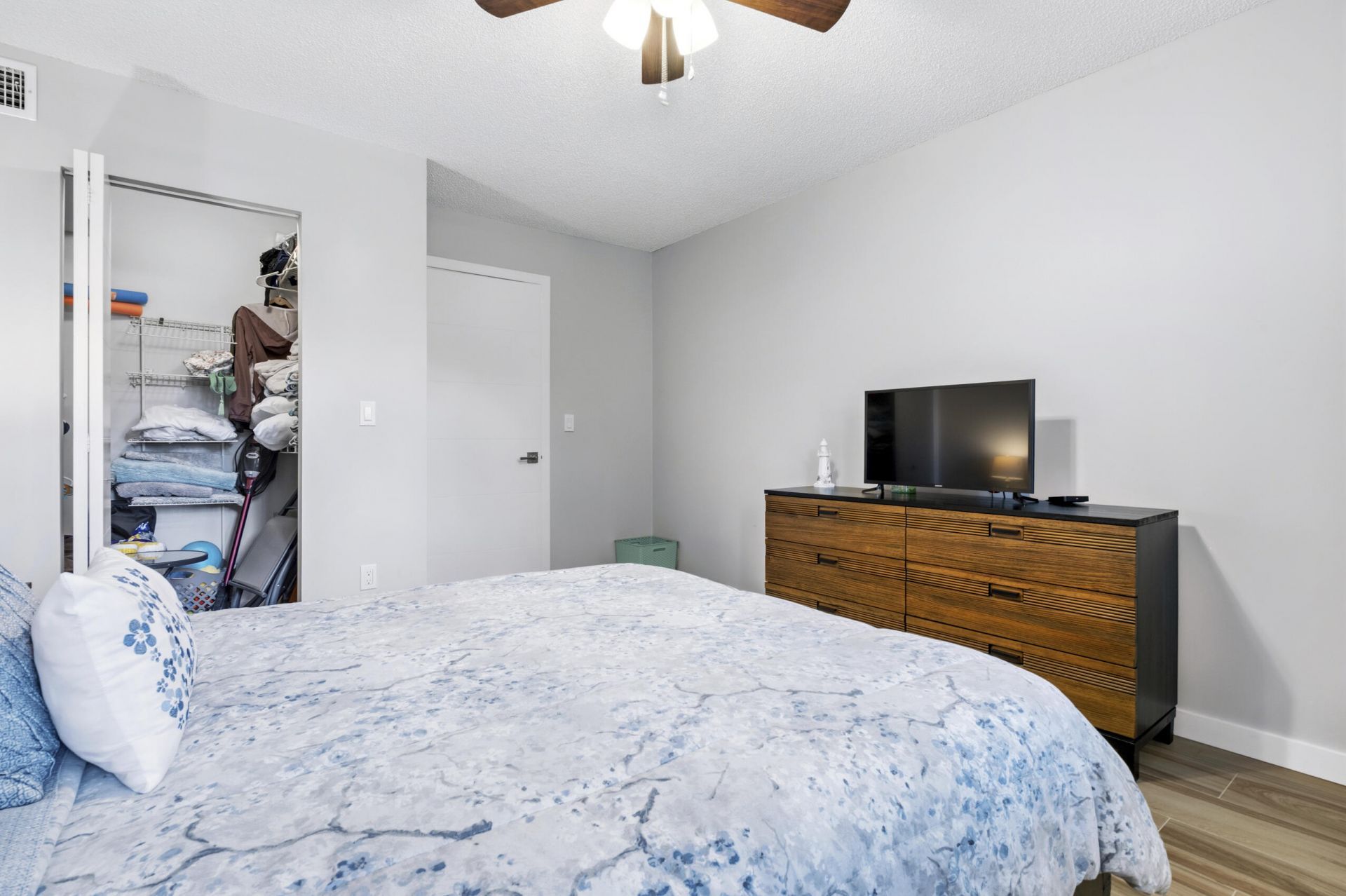 160 Yacht Club 206 Way, Unit 206, Hypoluxo, FL 33462 Photo