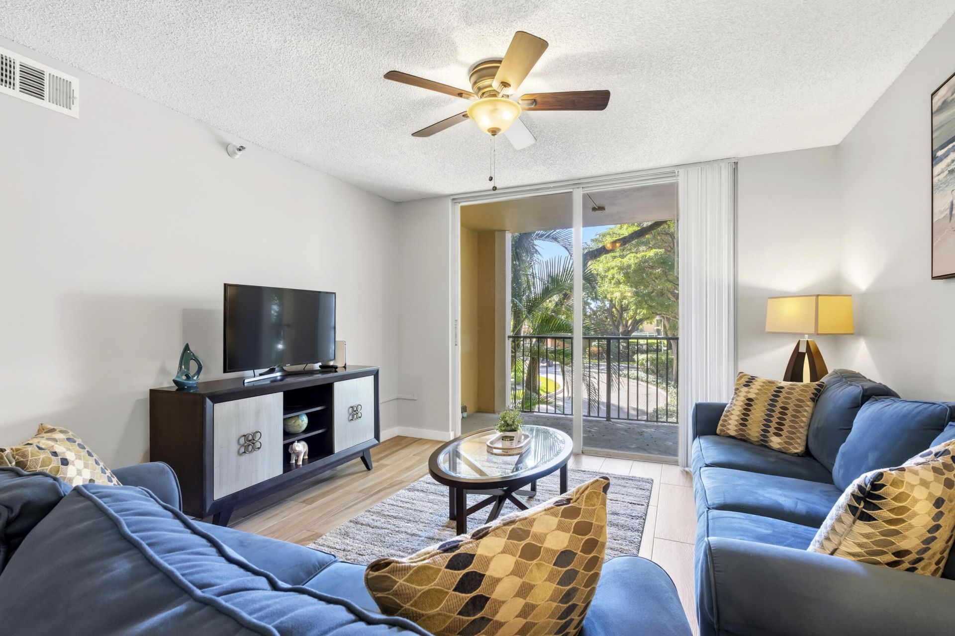 160 Yacht Club 206 Way, Unit 206, Hypoluxo, FL 33462 Photo