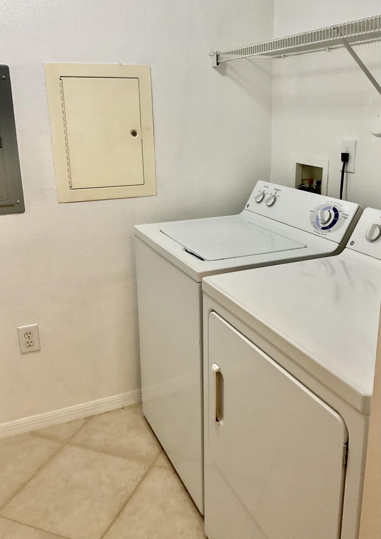6533 Emerald Dunes Drive, Unit 108  W/gar, West Palm Beach, FL 33411 Photo
