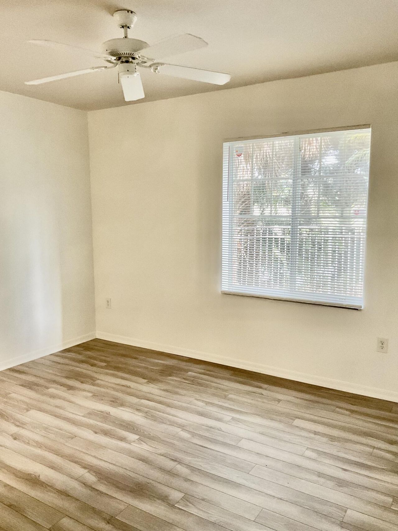 6533 Emerald Dunes Drive, Unit 108  W/gar, West Palm Beach, FL 33411 Photo