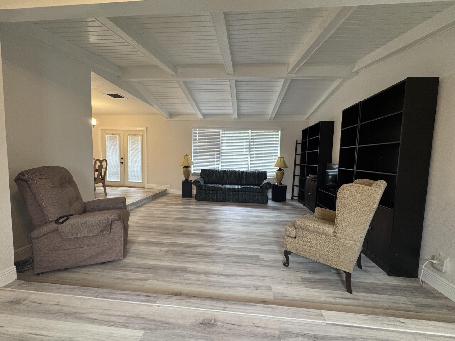 589 Cashiers Drive, West Palm Beach, FL 33413 Photo
