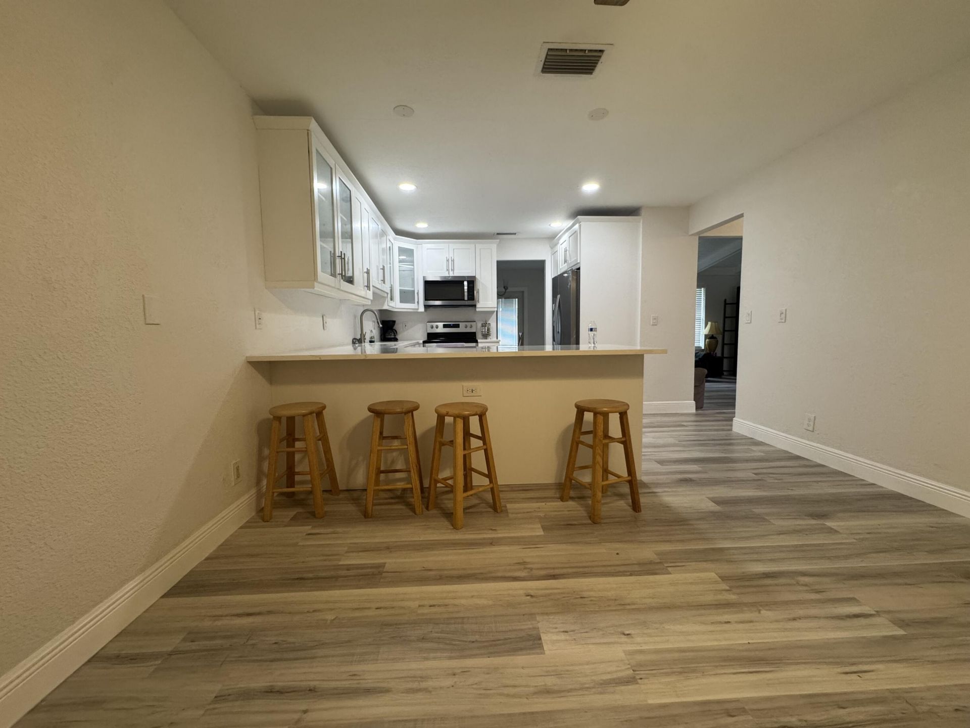 589 Cashiers Drive, West Palm Beach, FL 33413 Photo